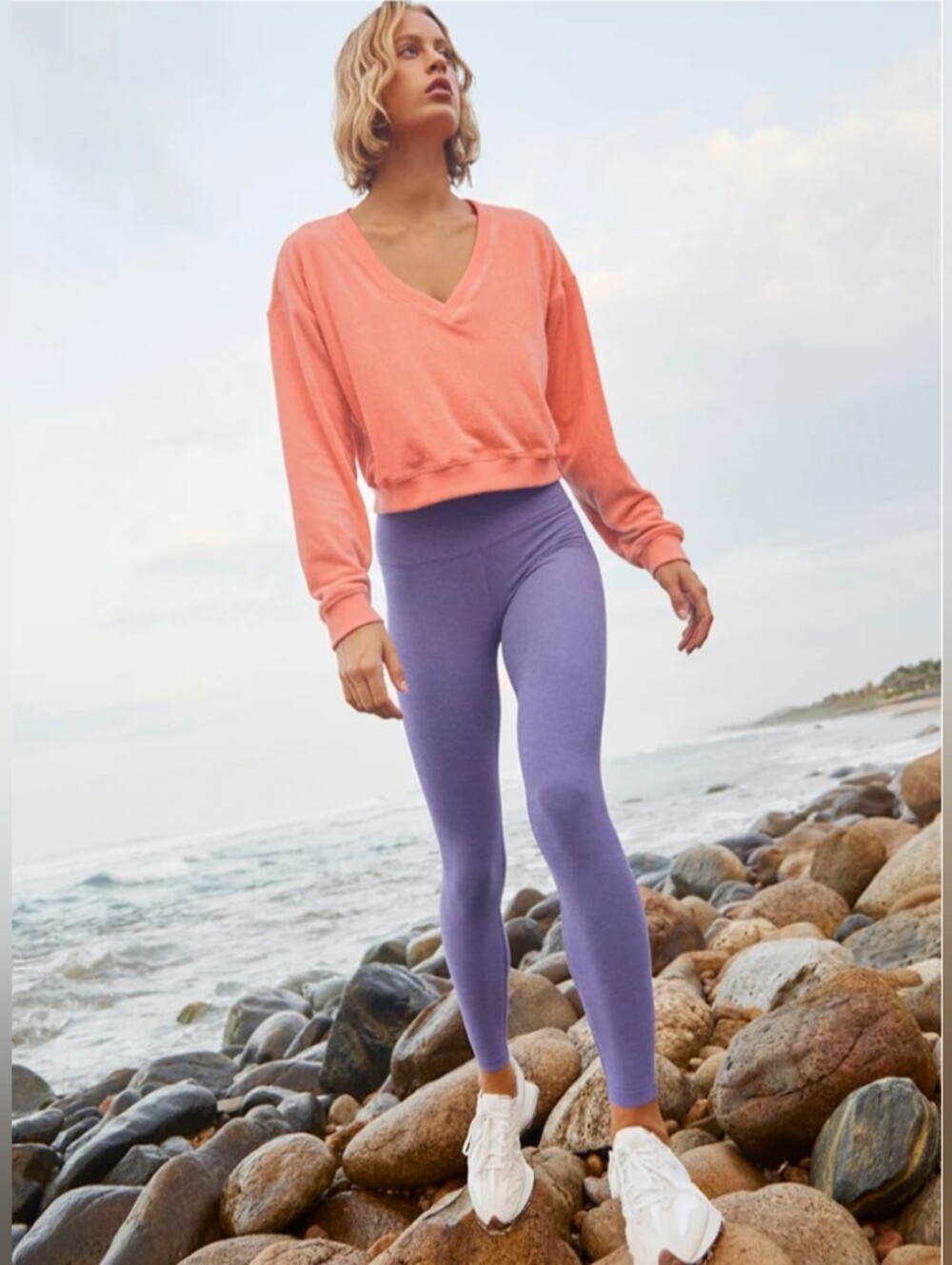 BRAND NEW Beyond Yoga Tropez Pullover Peach Blush Sweatshirt Size Medium NWT